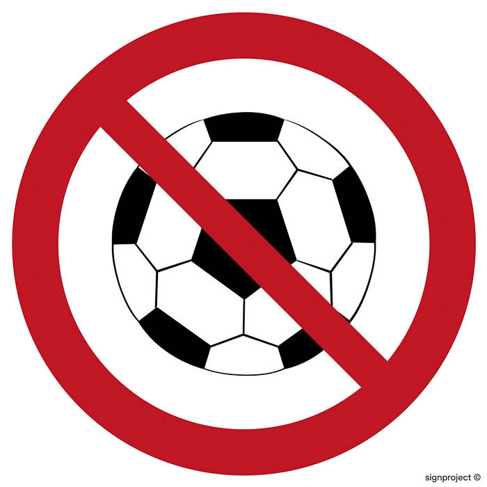 Znak - Zakaz gry w piłkę GB048