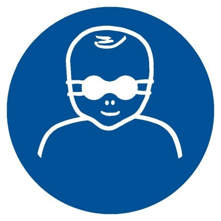 Znak - Nakaz ochrony oczu dzieci nieprzejrzystymi okularami ochronnymi GO025