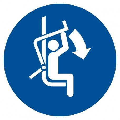 Znak - Zamknij zabezpieczenie wyciągu krzesełkowego GO033